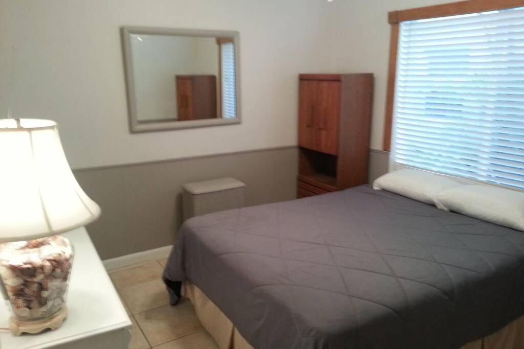 Steps From The Beach Right On The Waterfront Apartamento Hollywood Exterior foto